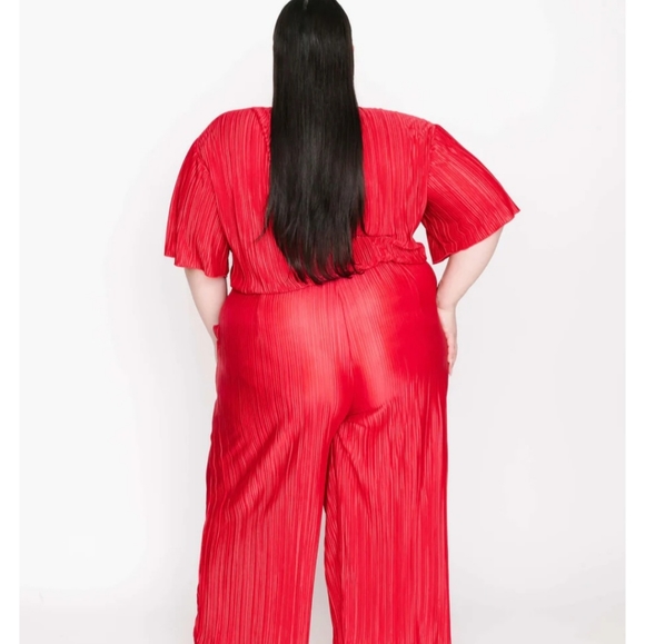 TASIA JUMPSUIT IN FESTIVE RED - 4XL [Smash & Tess] - Picture 7 of 10